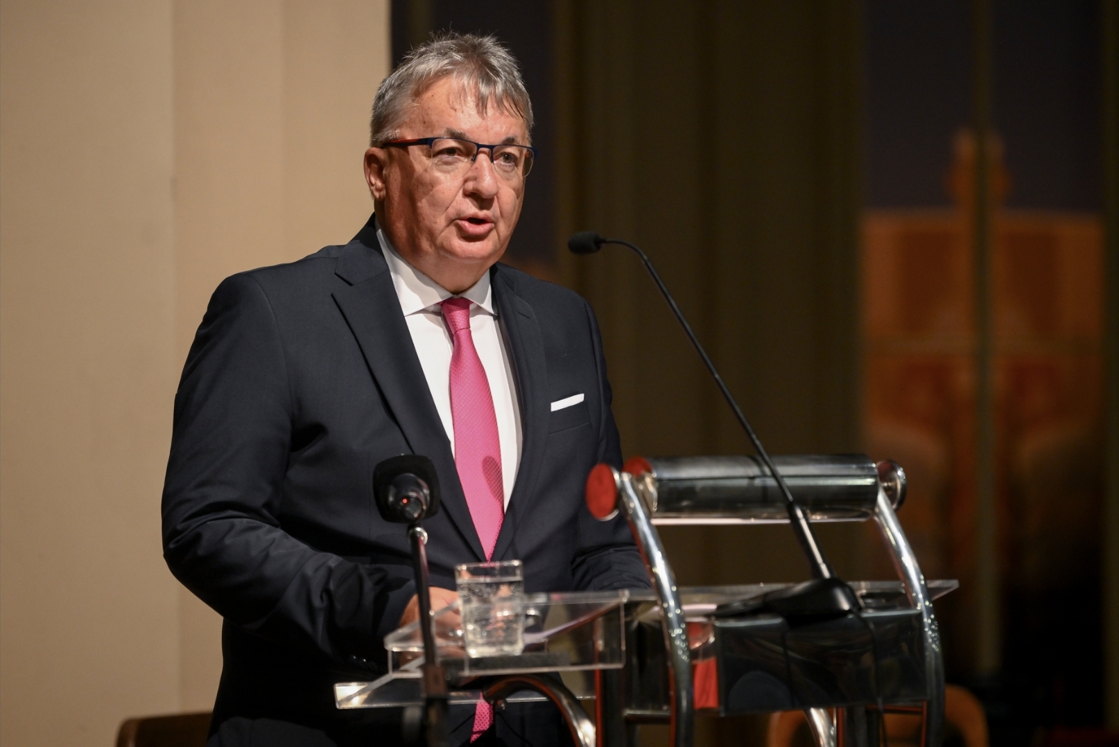 Leleszi Tibor 