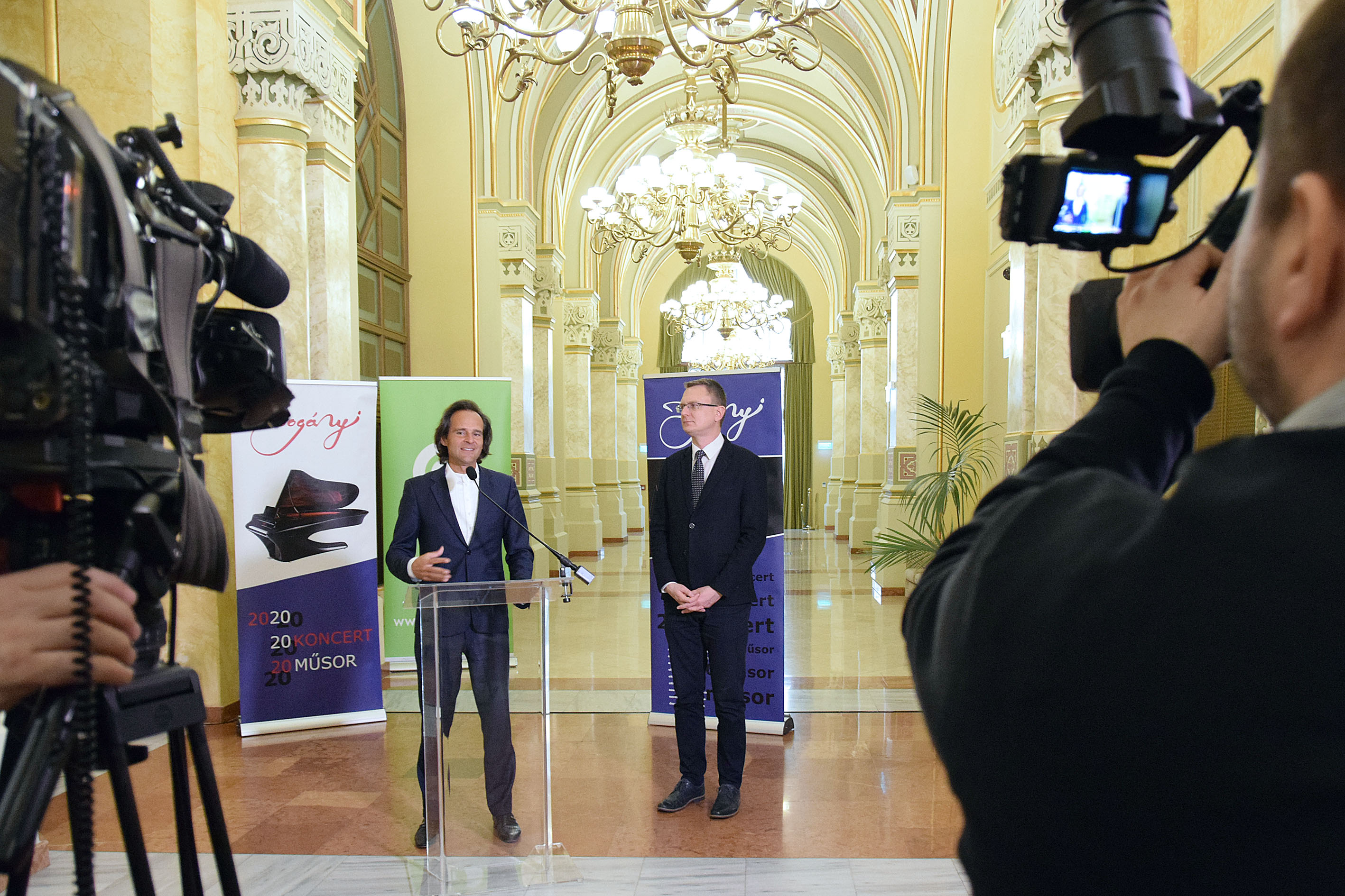 Rétvári Bence, Bogányi Gergely