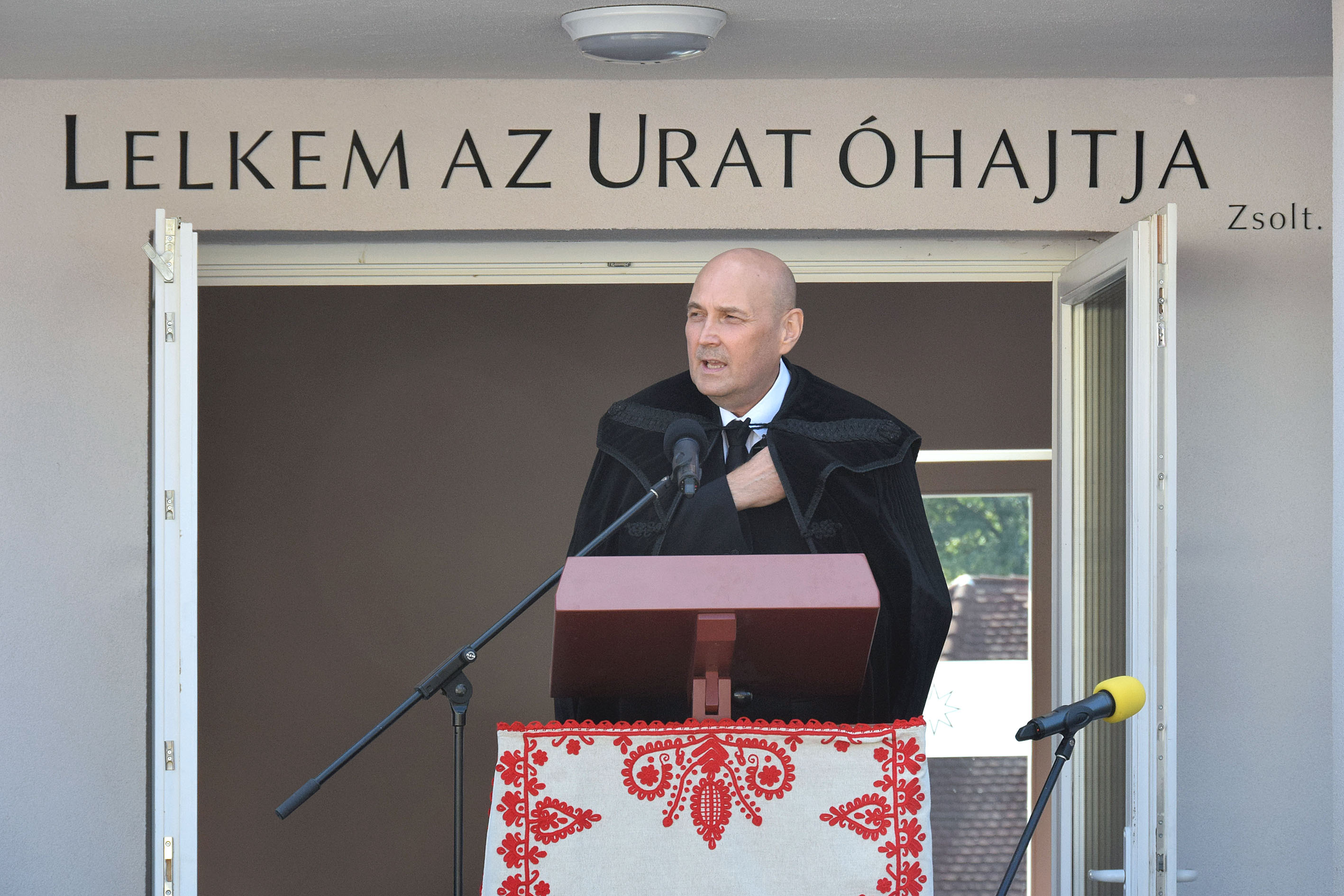  Steinbach József püspök 