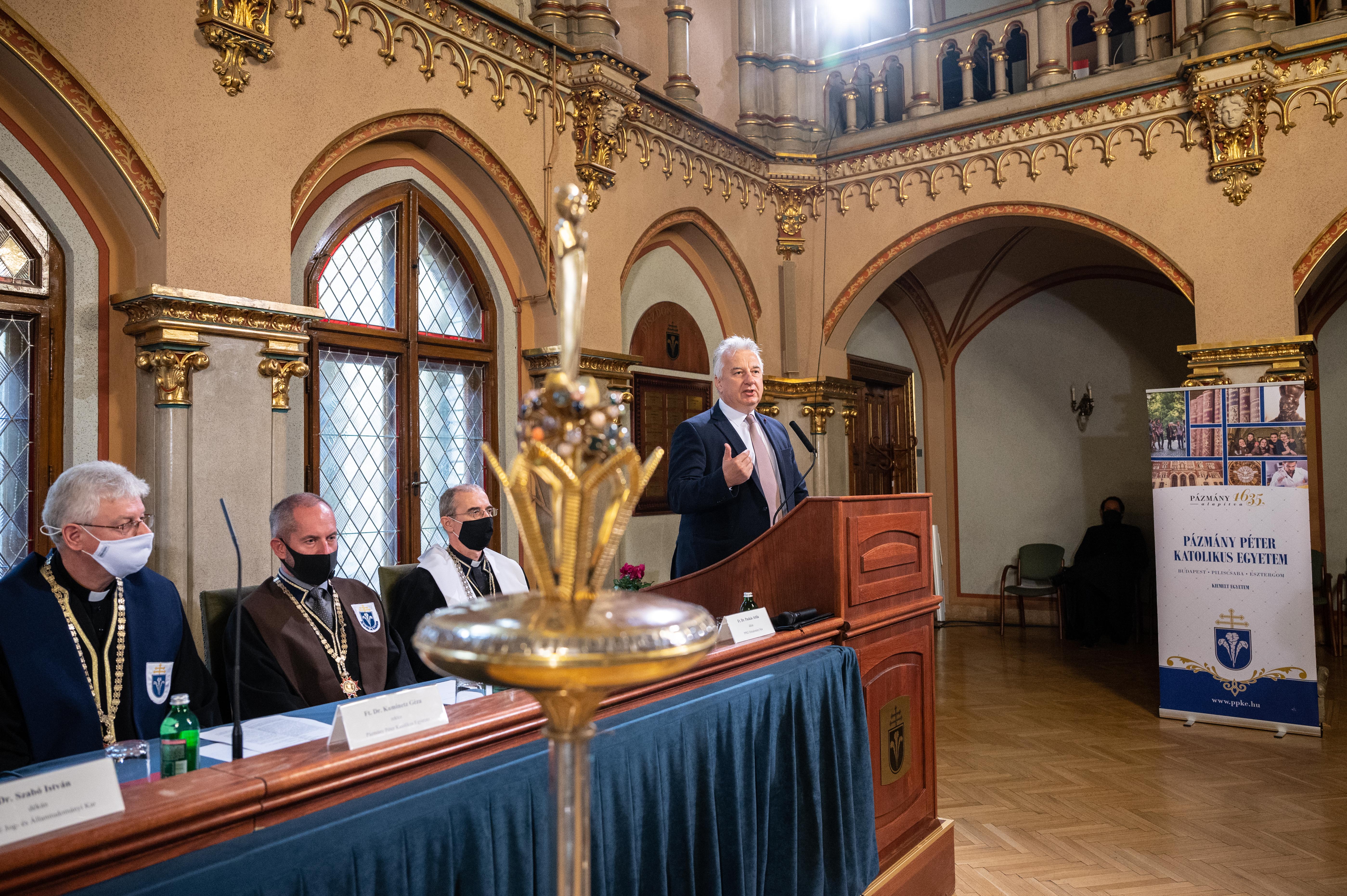 Semjén Zsolt a PPKE-n