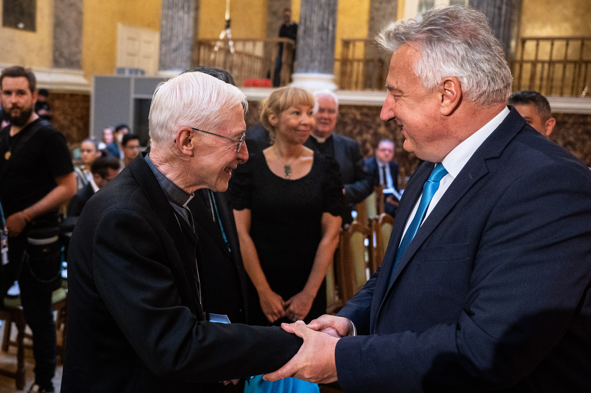 Üldözött keresztények kiállítás