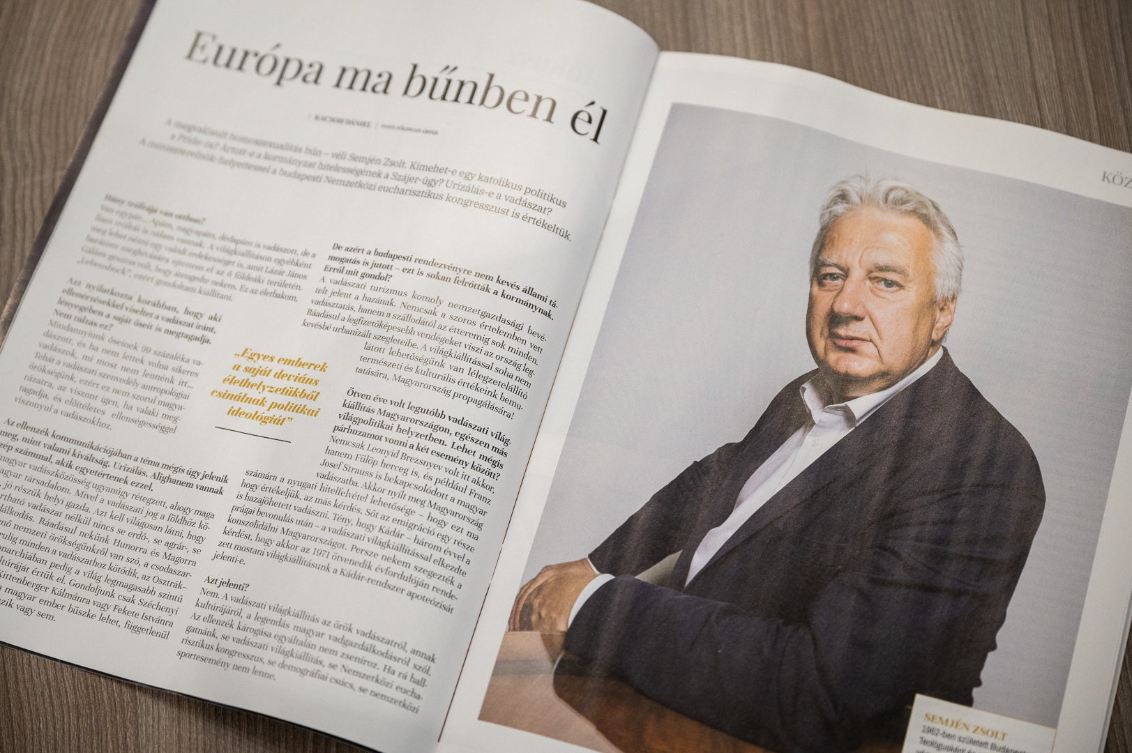 Semjen Zsolt a Mandinerben