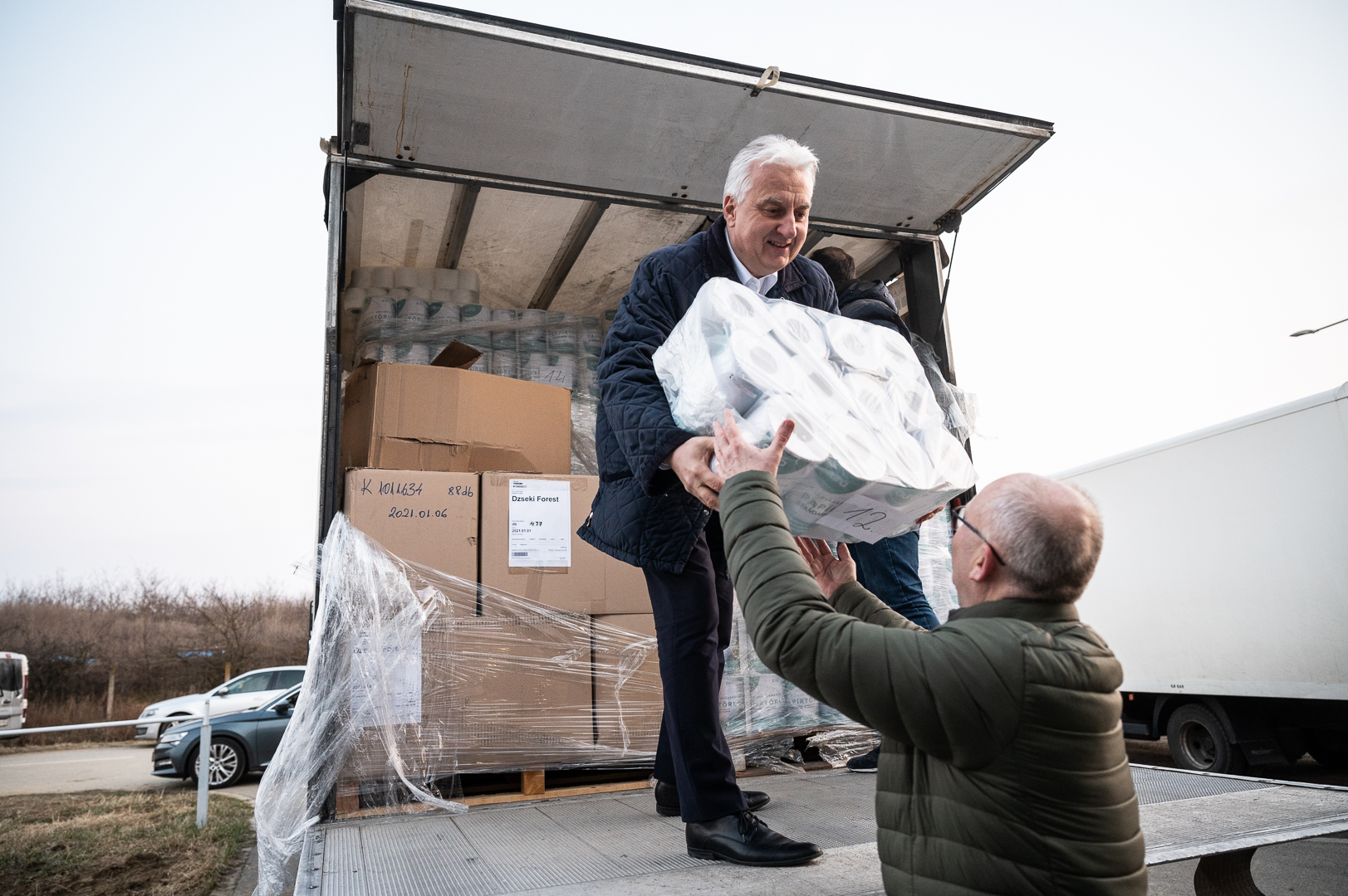 KDNP-s politikusok adományt vittek ukrajnai menekülteknek