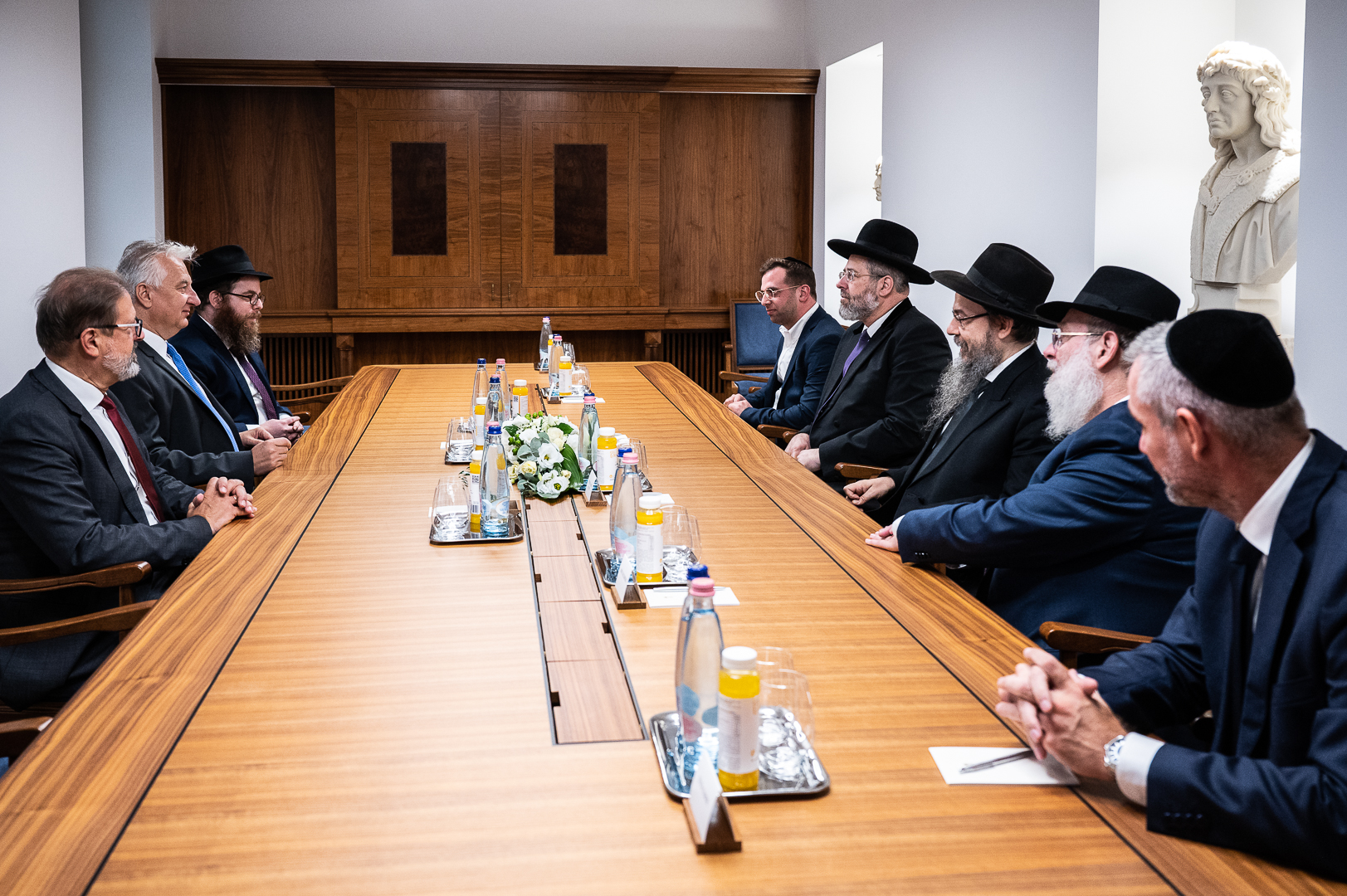 David Lau, Izrael főrabbija és Semjén Zsolt miniszterelnök-helyettes