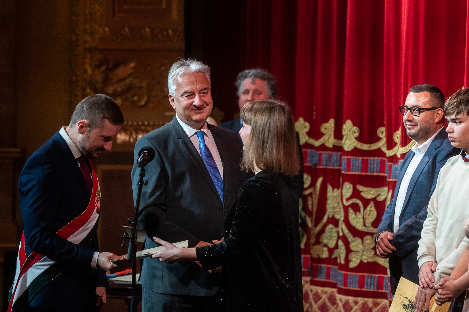 1 millió 150 ezer honosított magyar állampolgár