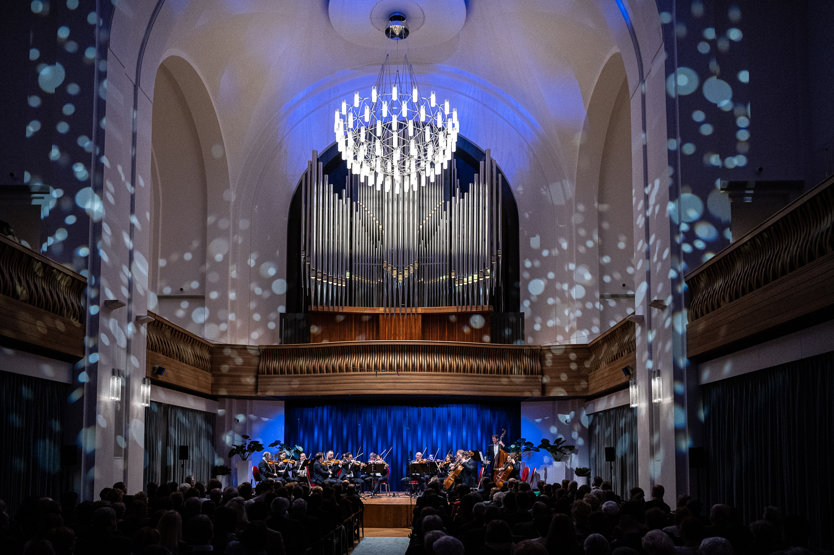 Ünnepi festményavatás a Karmelitában