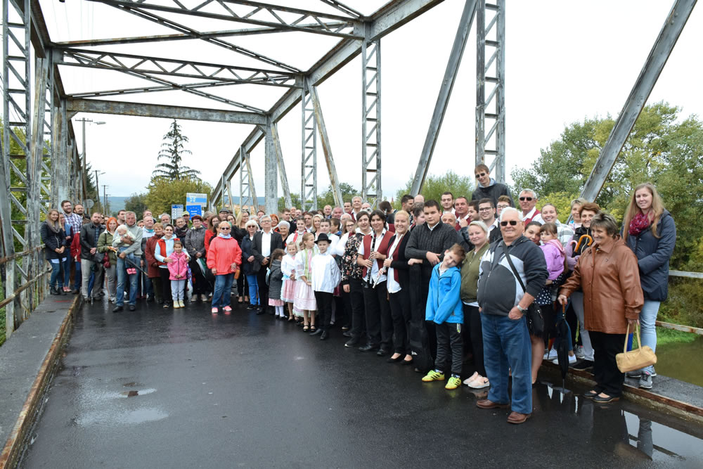 Zenei flashmob, Letkés