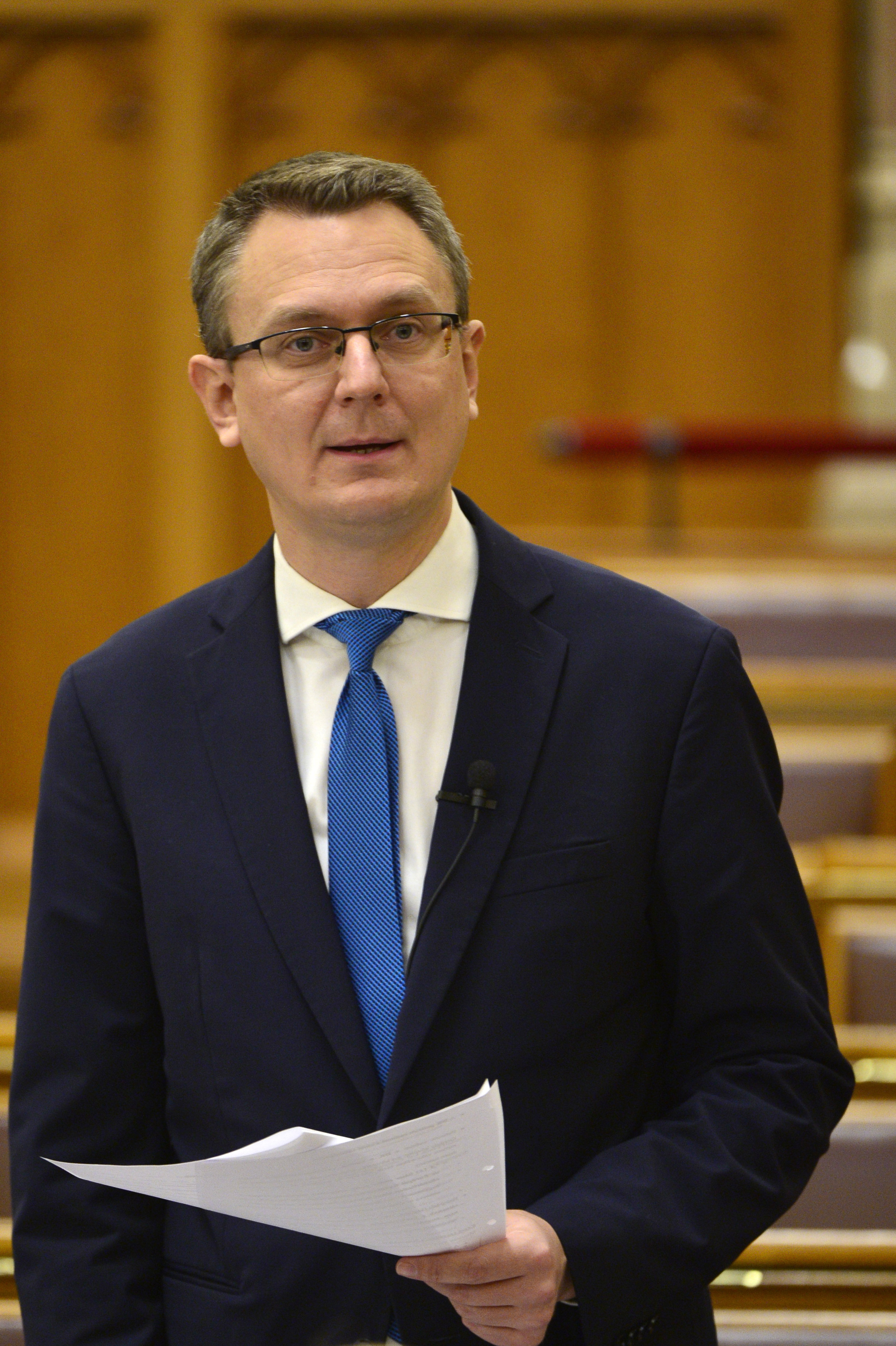 Rétvári Bence