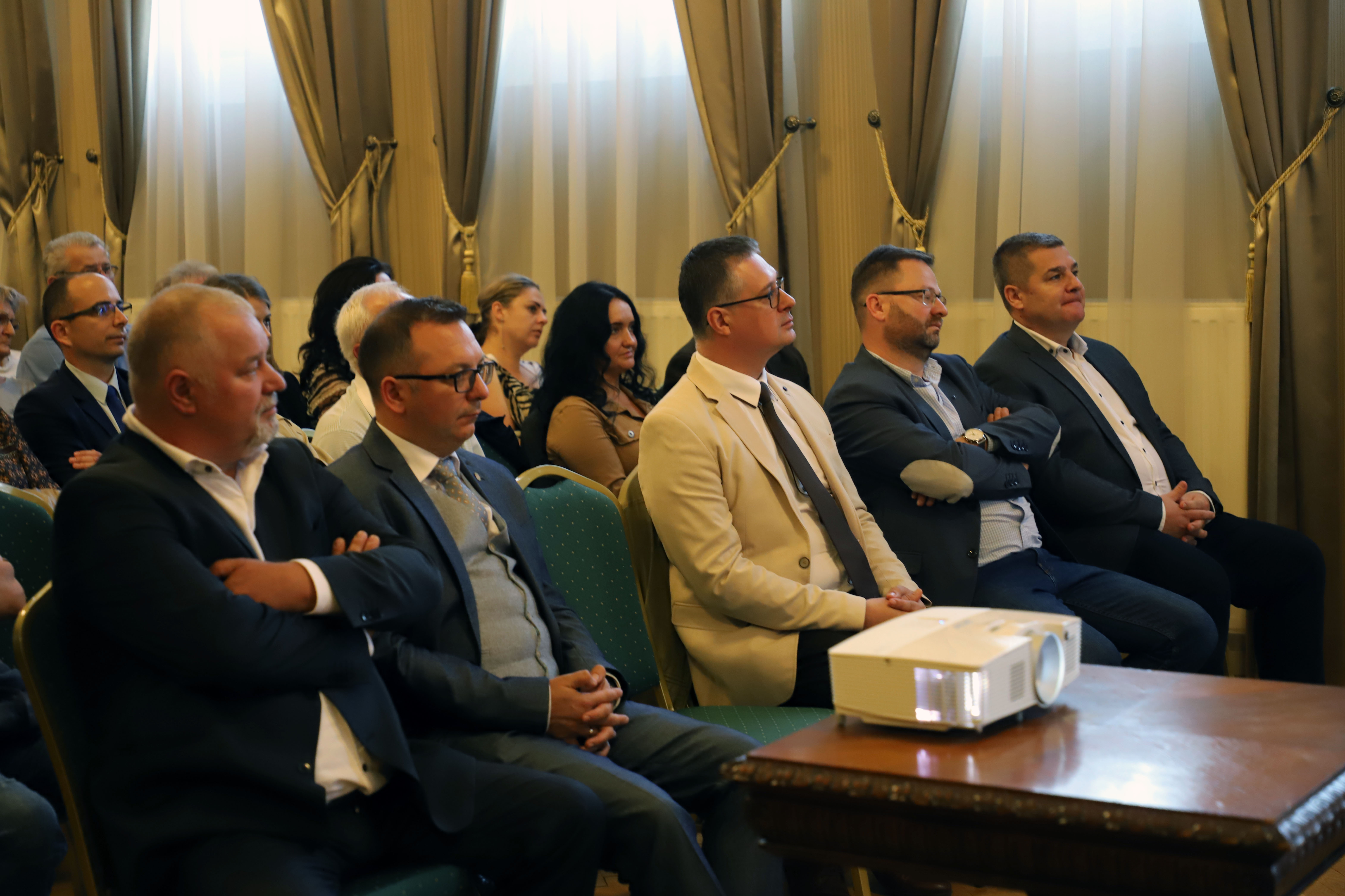 Mátészalkai fórum