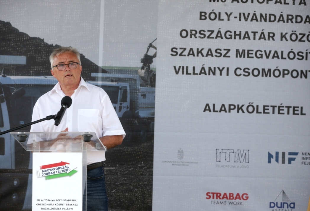 Hargitai János