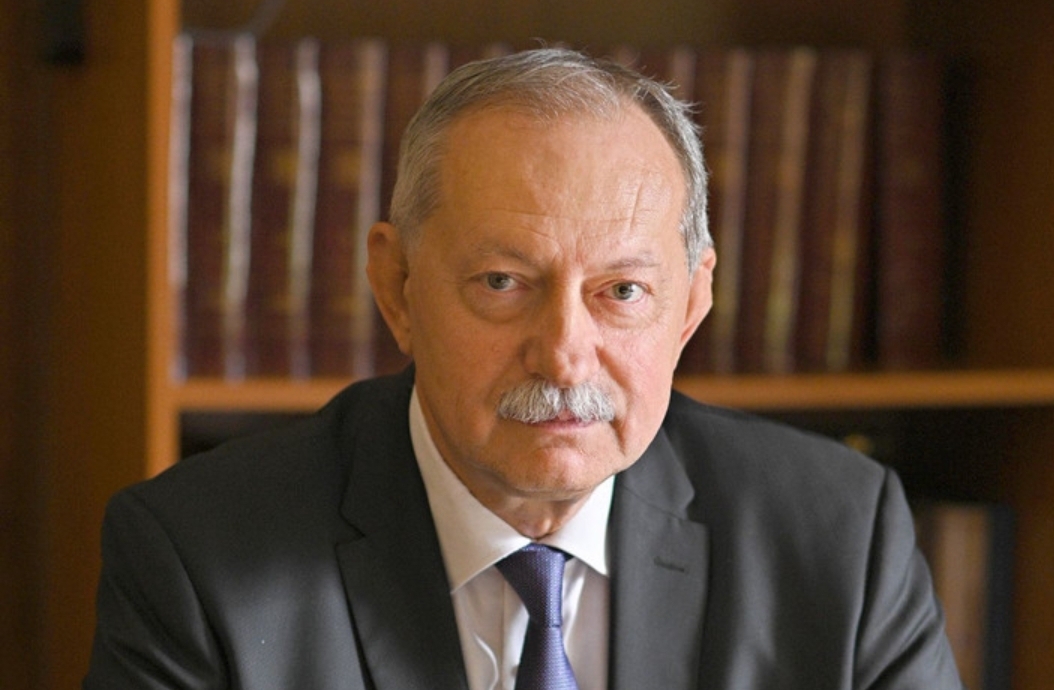 Szászfalvi László