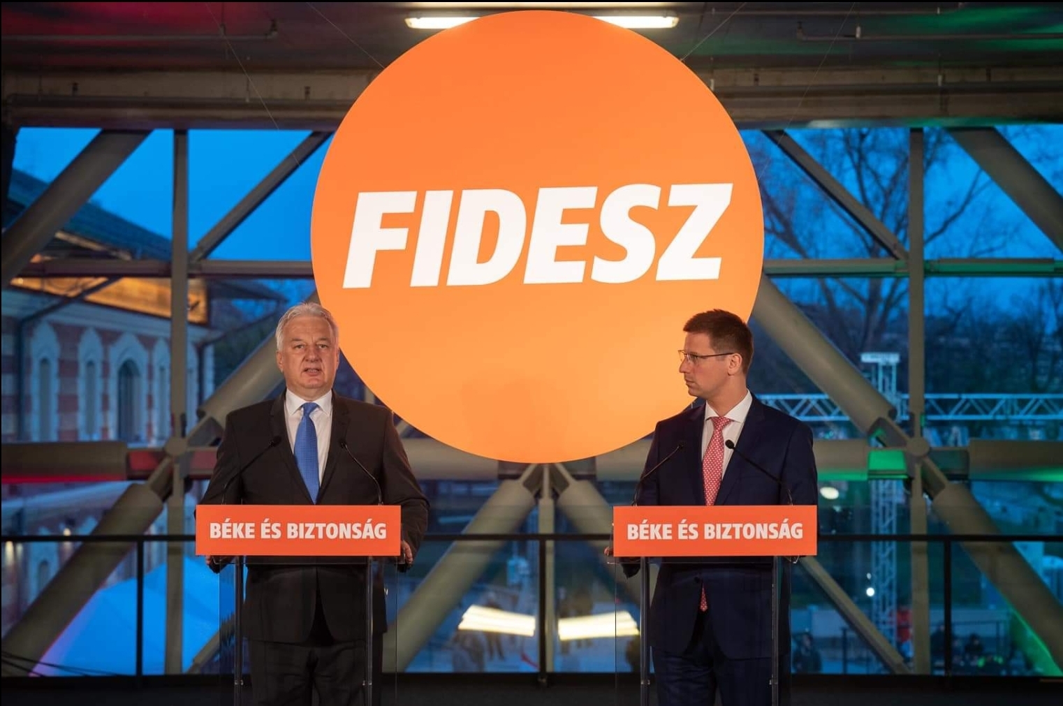 Semjén Zsolt és Gulyás Gergely sajtótájékoztatója