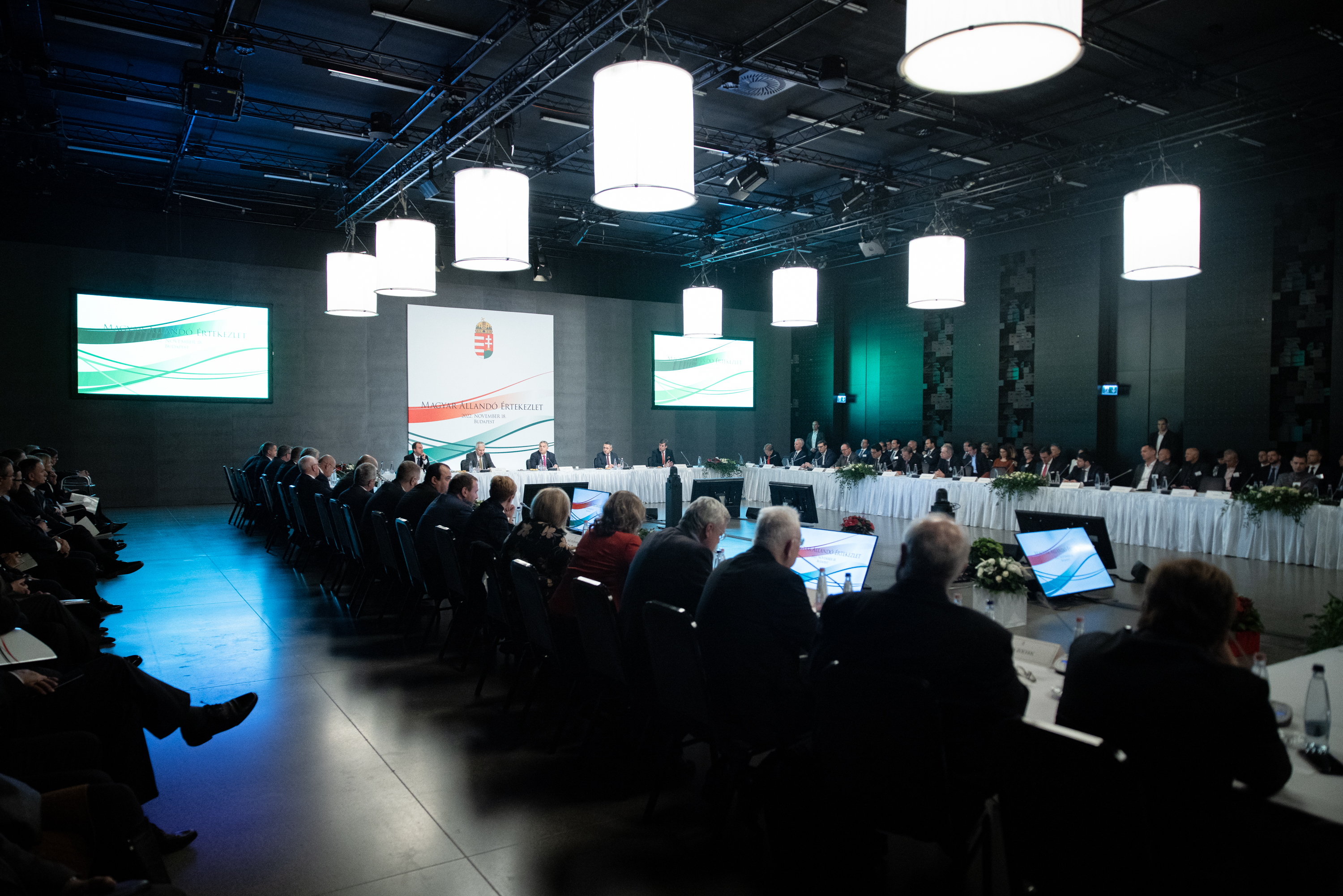 Magyar Állandó Értekezlet