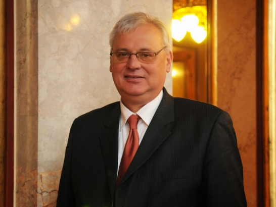 Aradszki András