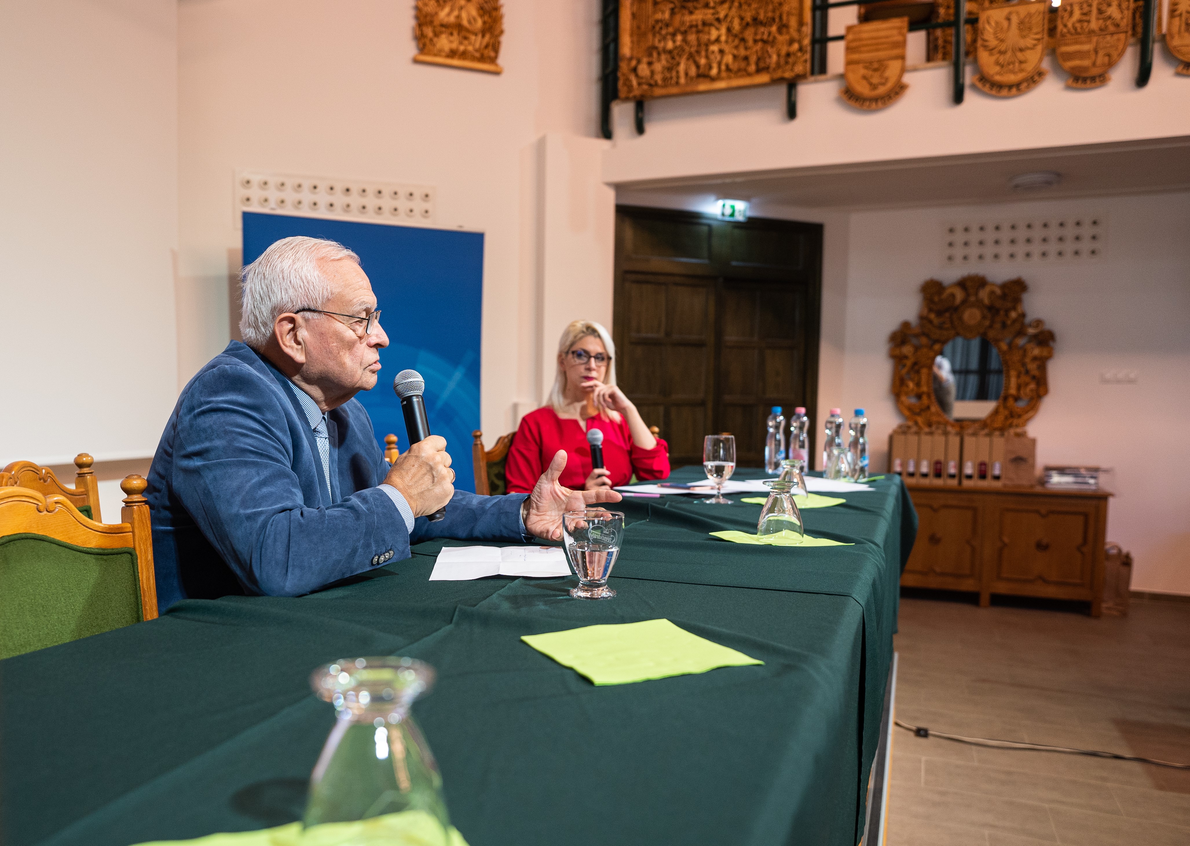Harrach Péter és M. Dobos Marianne