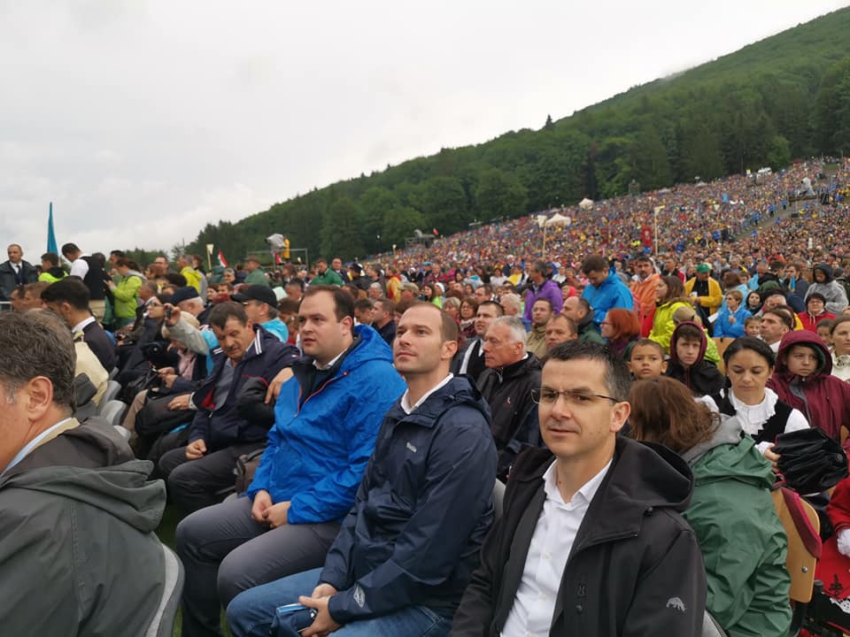 Nacsa Lőrinc, Hollik István