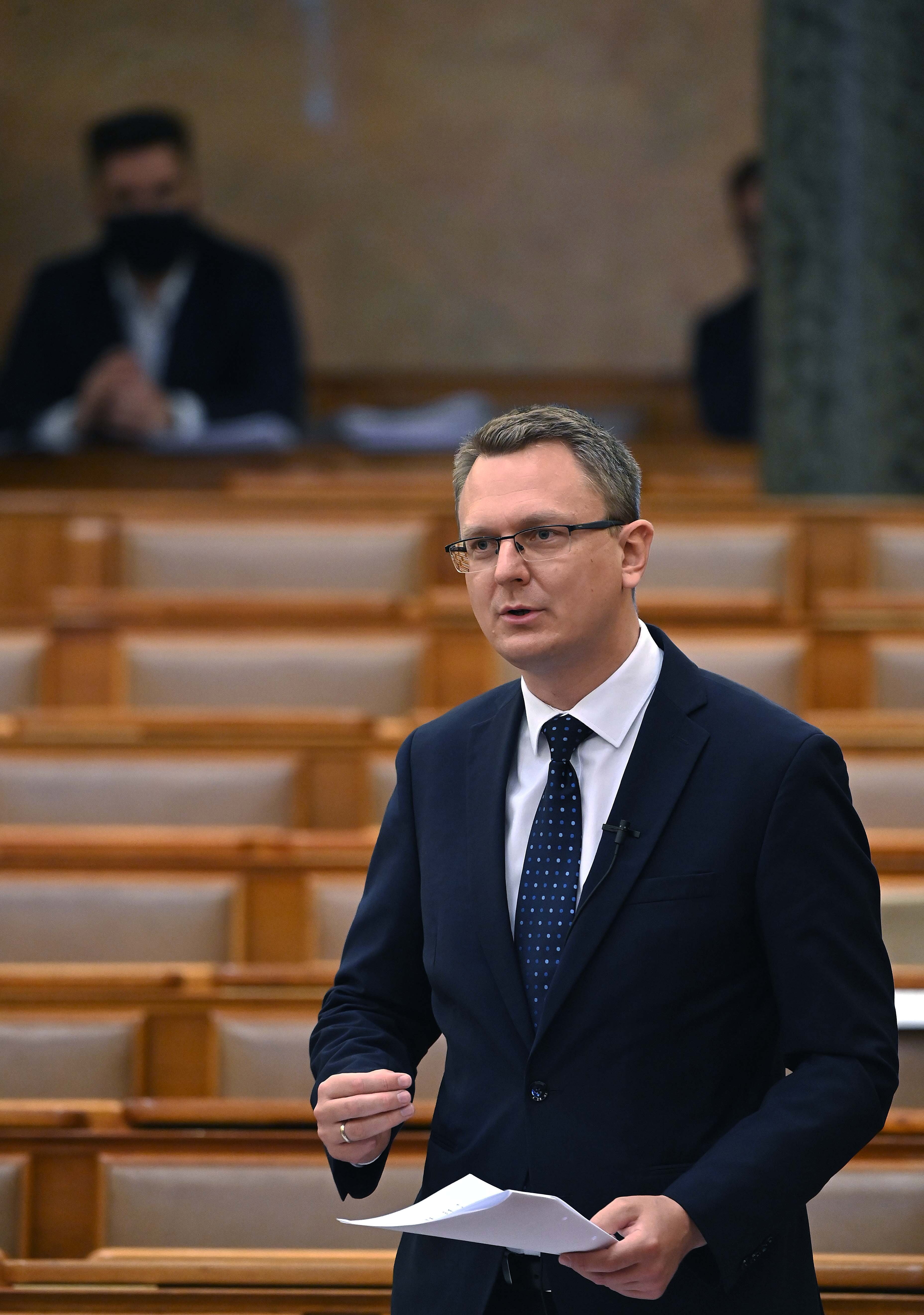 Rétvári Bence