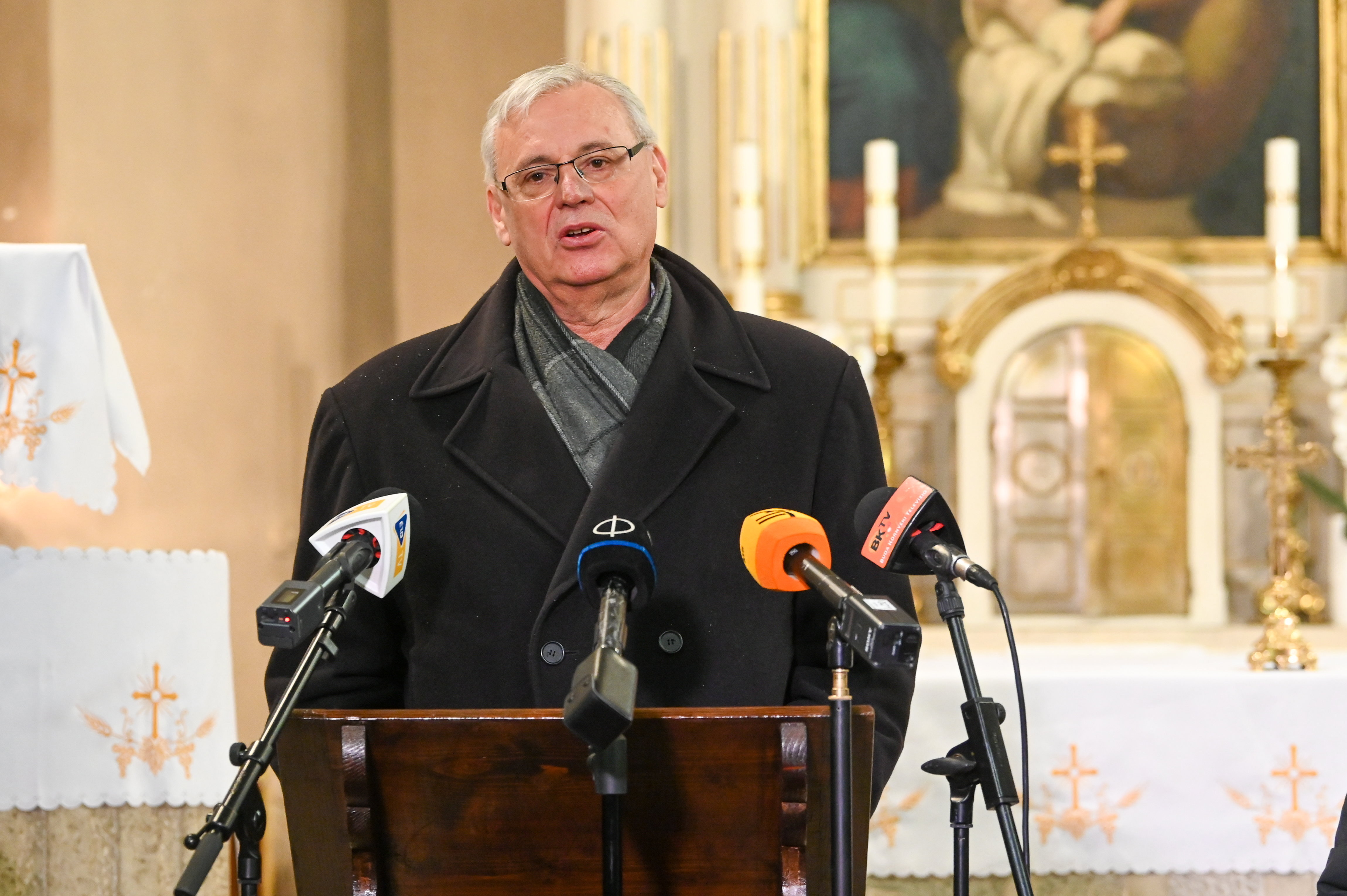 Aradszki András