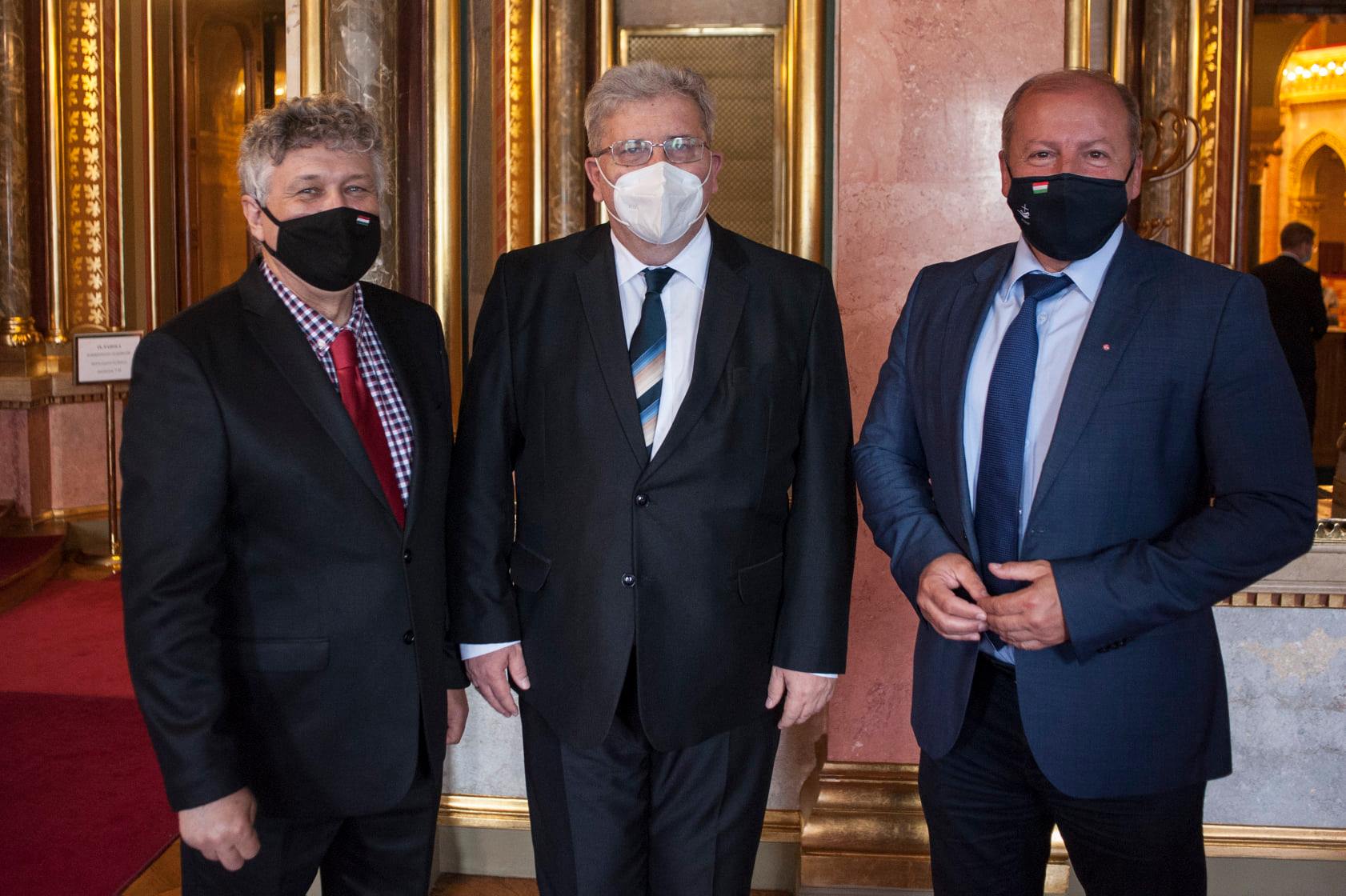 Tirts Tamás, Balogh László, Simicskó István