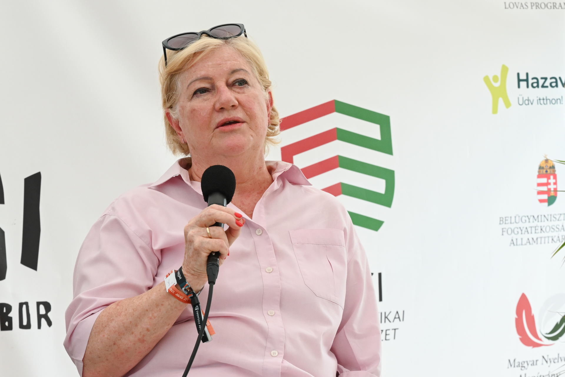 szili katalin tusványos