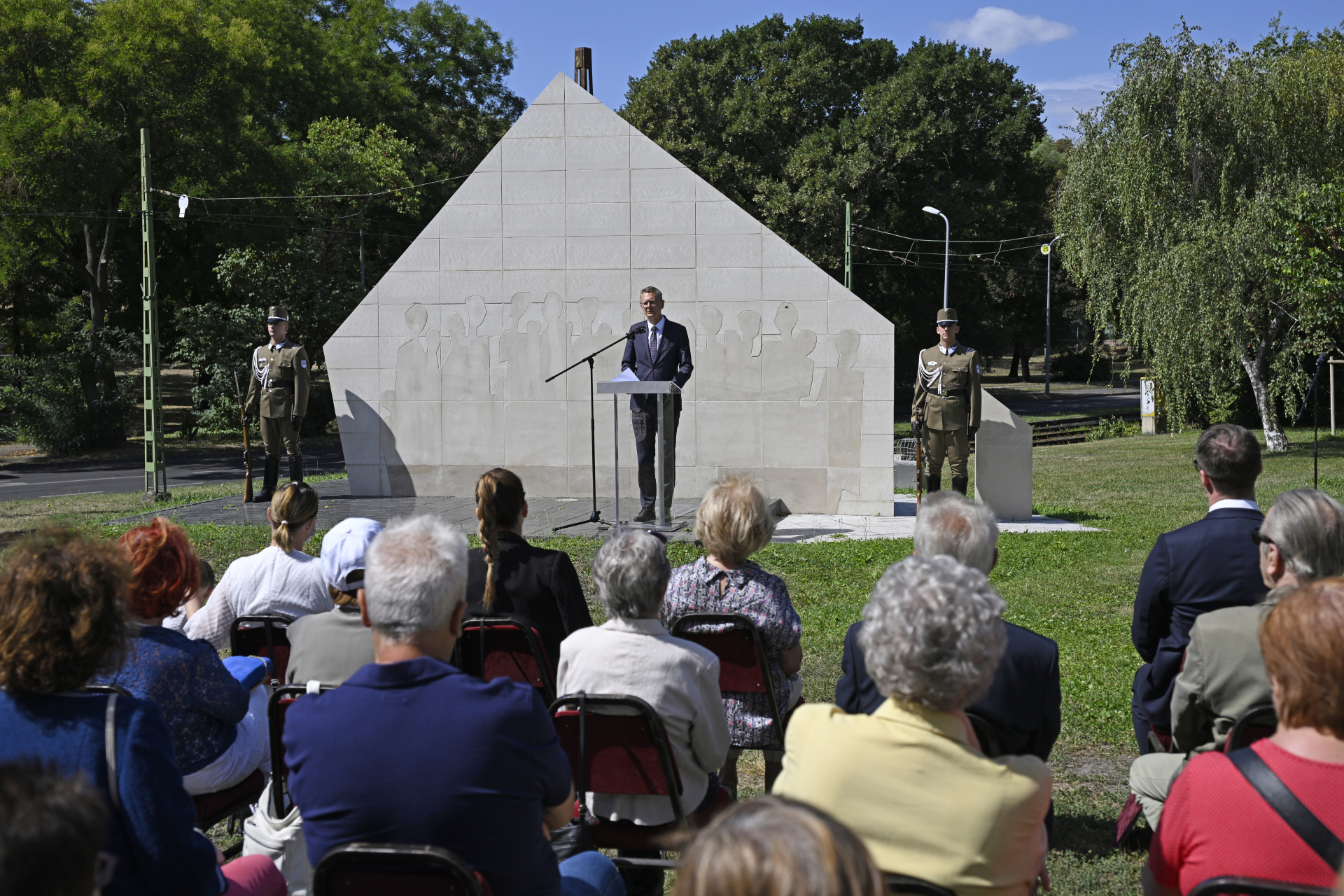 Rétvári Szarvas tér