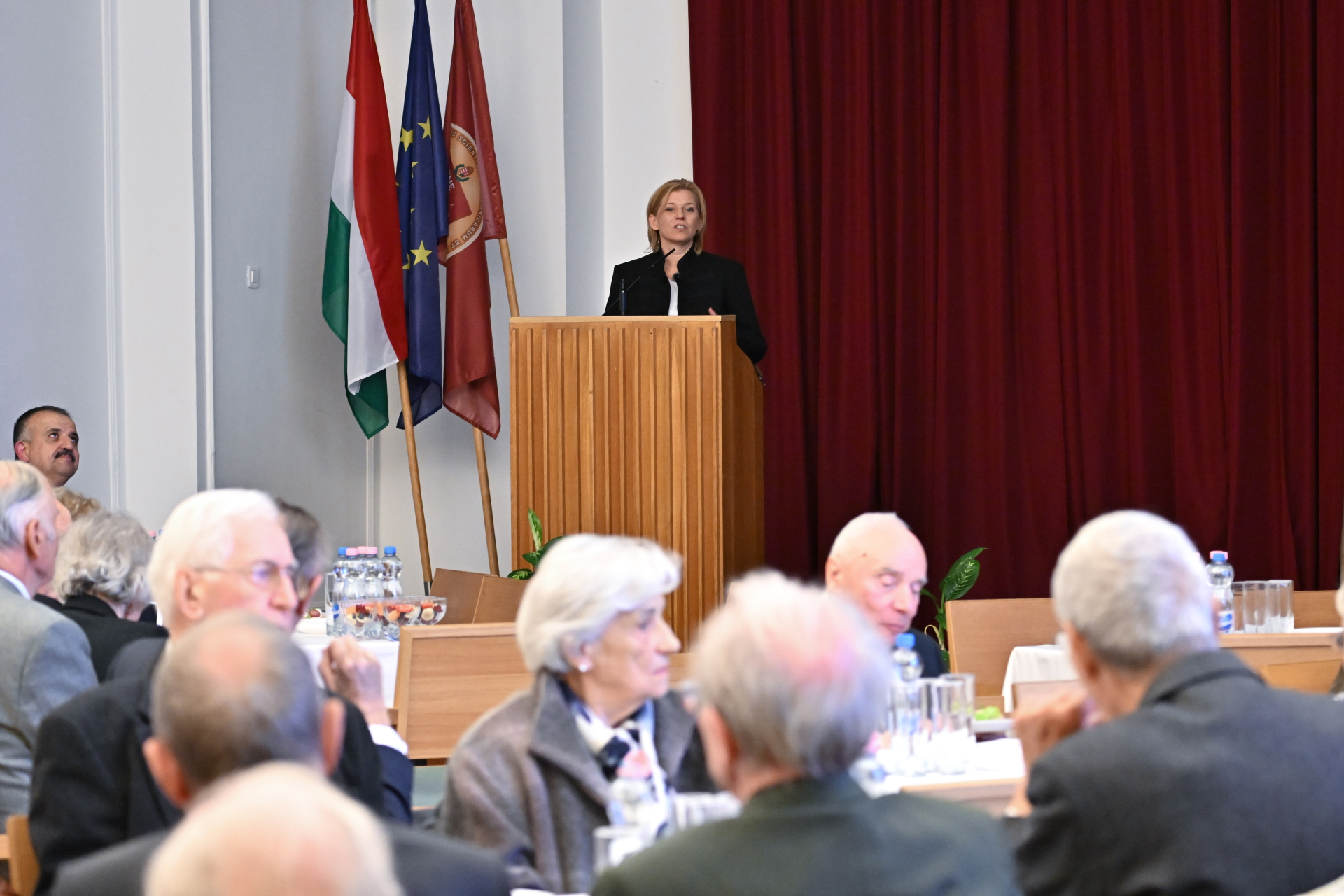 Varga-Bajusz Veronika