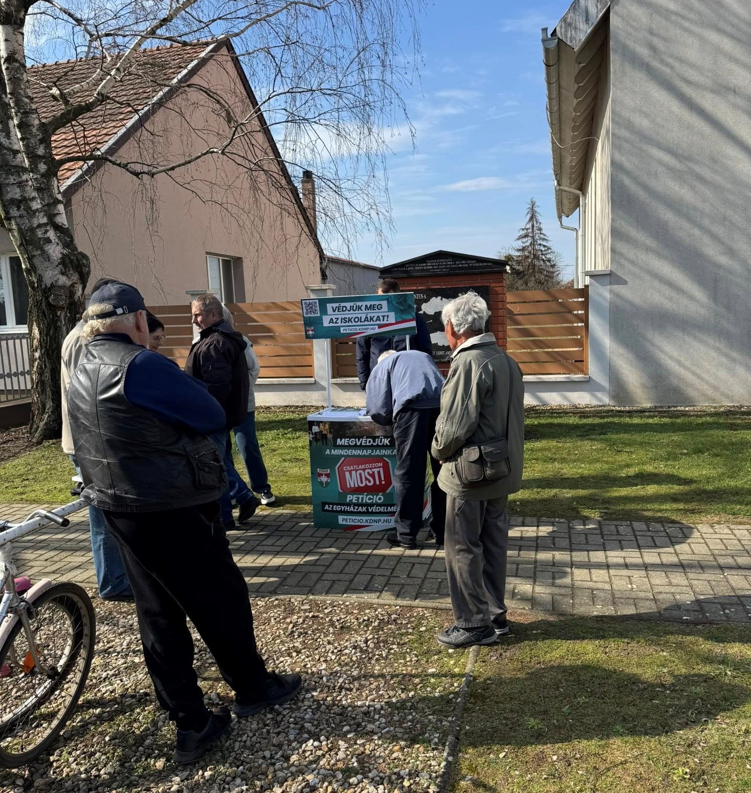 Lőkösháza petíció